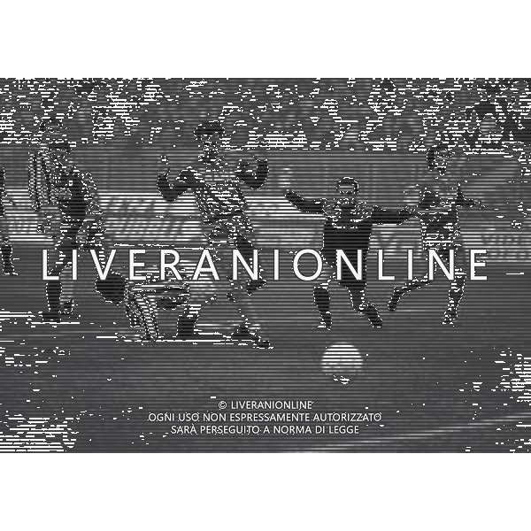 19-01-1992 TORINO-CAMPIONATO DI CALCIO SERIE A JUVENTUS VERONA 2-0 NELLA FOTO AZIONE DI GIOCO AG ALDO LIVERANI SAS