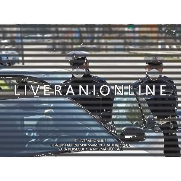 IMOLA 24 03 2020 CORONAVIRUS NELLA FOTO POSTO DI BLOCCO DELLA POLIZIA MUNICIPALE PER CONTROLLARE LE AUTO FOTO GIANNI SANNA-AG ALDO LIVERANI SAS