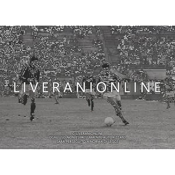 09-02-1986 MILANO CAMPIONATO DI CALCIO SERIE A MILAN SAMPDORIA 2-2 NELLA FOTO GIANLUCA VIALLI E PAOLO MALDINI AG ALDO LIVERANI SAS