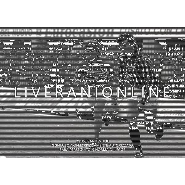 09-02-1986 MILANO CAMPIONATO DI CALCIO SERIE A MILAN SAMPDORIA 2-2 NELLA FOTO PAOLO MALDINI E ROBERTO MANCINI AG ALDO LIVERANI SAS