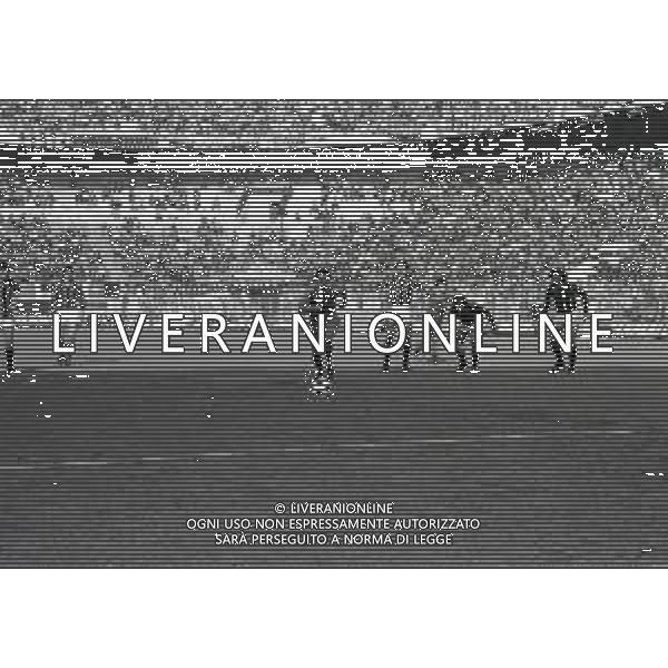 12-10-1980 MILANO CAMPIONATO DI CALCIO SERIE B MILAN VERONA 2-1 NELLA FOTO RIGORE FRANCESCO GUIDOLIN AG ALDO LIVERANI SAS