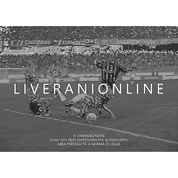 17-10-1993 TORINO CAMPIONATO DI CALCIO SERIE A JUVENTUS ATALANTA 2-1 NELLA FOTO ANGELO DI LIVIO E OSCAR MAGONI AG ALDO LIVERANI SAS