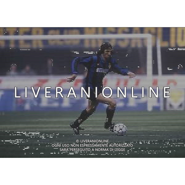 RETROSPETTIVA FELICE CENTOFANTI CALCIATORE NELLA FOTO FELICE CENTOFANTI CON LA MAGLIA DELL\'INTER CALCIO NELL\'ANNO 1995-1996 AG ALDO LIVERANI SAS