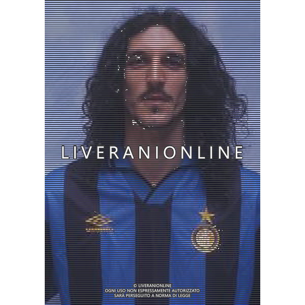 RETROSPETTIVA FELICE CENTOFANTI CALCIATORE NELLA FOTO FELICE CENTOFANTI CON LA MAGLIA DELL\'INTER CALCIO NELL\'ANNO 1995-1996 AG ALDO LIVERANI SAS