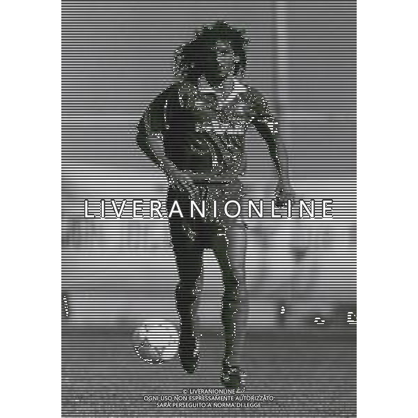 RETROSPETTIVA FELICE CENTOFANTI CALCIATORE NELLA FOTO FELICE CENTOFANTI CON LA MAGLIA DELL\'ANCONA CALCIO AG ALDO LIVERANI SAS 