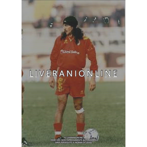 RETROSPETTIVA FELICE CENTOFANTI CALCIATORE NELLA FOTO FELICE CENTOFANTI CON LA MAGLIA DEL RAVENNA CALCIO AG ALDO LIVERANI SAS
