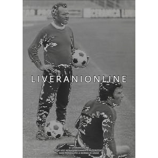 RETROSPETTIVA CESARINO CERVELLATI ALLENATORE NELLA FOTO CESARINO CERVELLATI ALLENATORE BOLOGNA CALCIO AG ALDO LIVERANI SAS