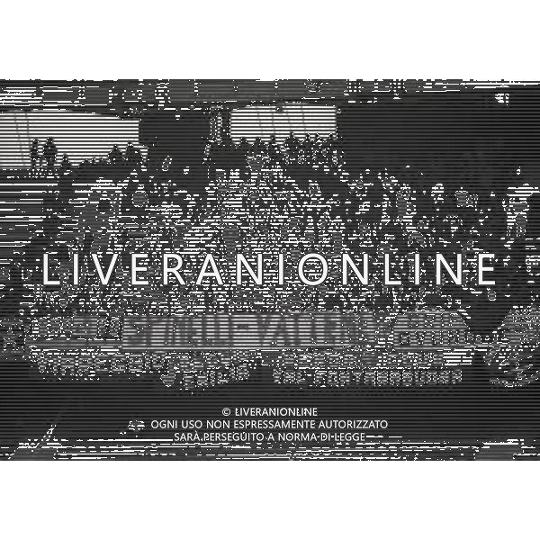 31-10-1993 TORINO-CAMPIONATO DI CALCIO SERIE A JUVENTUS GENOA 4-0 NELLA FOTO STRISCIONE DEI TIFOSI DEL GENOA CONTRO IL PRESIDENTE ALDO SPINELLI AG ALDO LIVERANI SAS