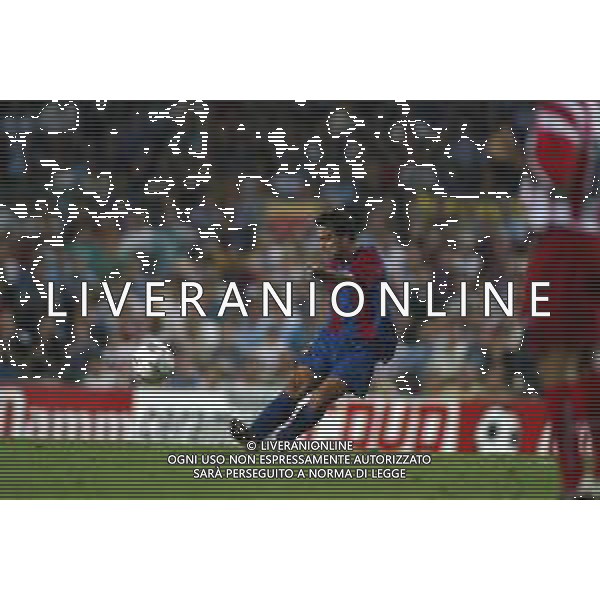 05-09-2002 BARCELLONA- BARCELLONA ATLETICO MADRID NELLA FOTO XAVI AG ALDO LIVERANI SAS