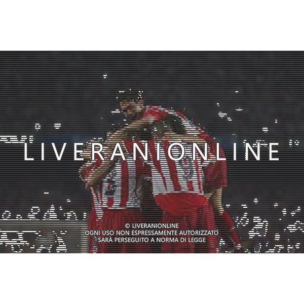 05-09-2002 BARCELLONA- BARCELLONA ATLETICO MADRID NELLA FOTO ESULTANZA GIOCATORI ATLETICO MADRID DOPO UN GOAL AG ALDO LIVERANI SAS