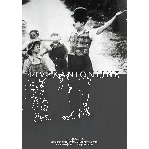 1919 FILM "SUNNYSIDE" CON CHARLIE CHAPLIN NELLA FOTO CHARLIE CHAPLIN AG ALDO LIVERANI SAS