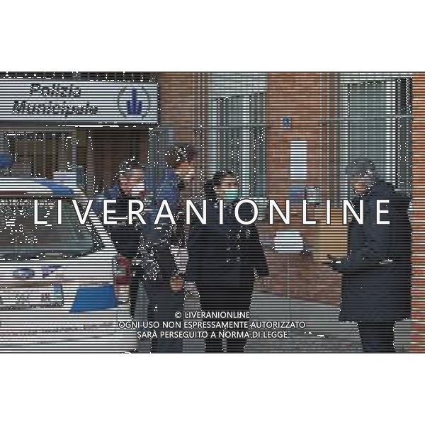 IMOLA 03 04 2020 EMERGENZA CORONAVIRUS - ON.GIANNI TONELLI LEGA INSIEME A SIMONE CARAPIA LEGA IMOLA E ANDREA LONGHI HANNO DONATO LE MASCHERINE AGLI UOMINI IN DIVISA DELLE FORZE DELL\'ORDINE NELLA FOTO LA POLIZIA MUNICIPALE ©SANNA / AGENZIA ALDO LIVERANI SAS