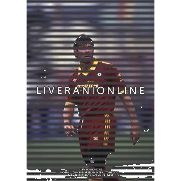 RETROSPETTIVA SEBASTIANO NELA CALCIATORE NELLA FOTO SEBASTIANO NELA CON LA MAGLIA DELLA ROMA CALCIO AG ALDO LIVERANI SAS