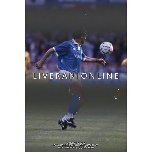 RETROSPETTIVA SEBASTIANO NELA CALCIATORE NELLA FOTO SEBASTIANO NELA CON LA MAGLIA DEL NAPOLI CALCIO AG ALDO LIVERANI SAS