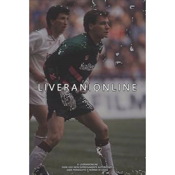 RETROSPETTIVA LUCA MARCHEGIANI CALCIATORE NELLA FOTO LUCA MARCHEGIANI CON LA MAGLIA DEL TORINO CALCIO NELL\'ANNO 1990-1991 AG ALDO LIVERANI SAS