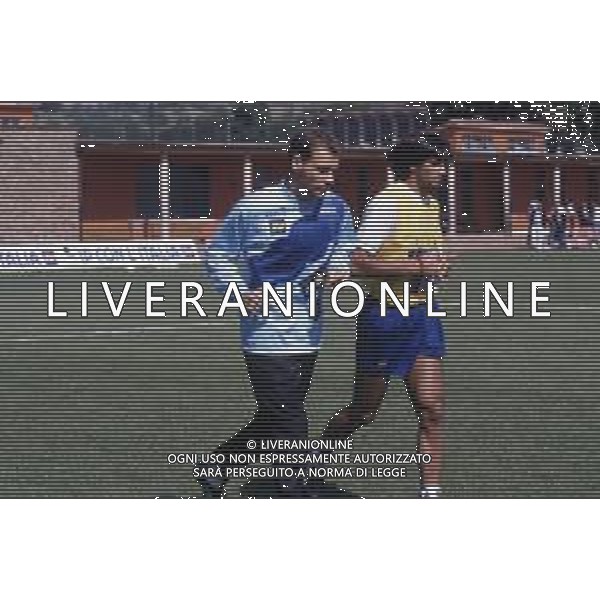RETROSPETTIVA LUCA MARCHEGIANI CALCIATORE NELLA FOTO LUCA MARCHEGIANI CON GIANLUIGI LENTINI ALLENAMENTO IN NAZIONALE ITALIANA NELL\'ANNO 1992-1993 AG ALDO LIVERANI SAS
