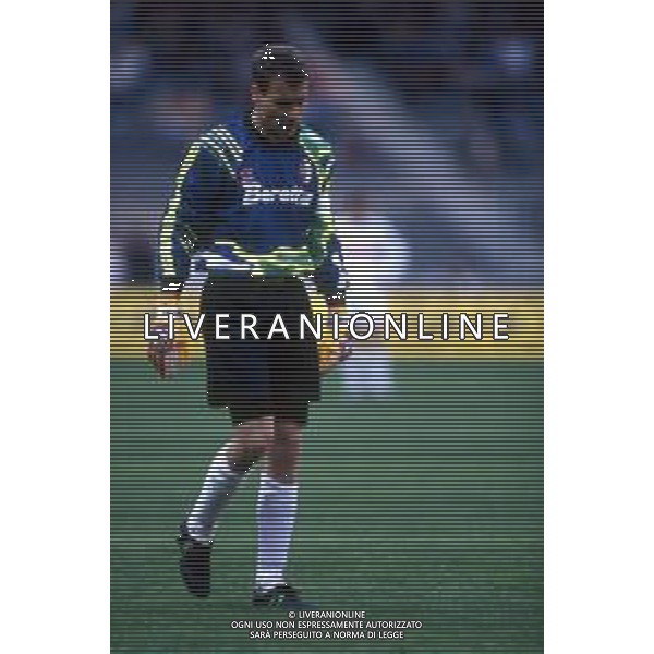 RETROSPETTIVA LUCA MARCHEGIANI CALCIATORE NELLA FOTO LUCA MARCHEGIANI CON LA MAGLIA DEL TORINO CALCIO NELL\'ANNO 1993-1994 AG ALDO LIVERANI SAS