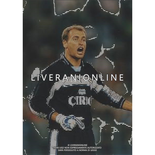 RETROSPETTIVA LUCA MARCHEGIANI CALCIATORE NELLA FOTO LUCA MARCHEGIANI CON LA MAGLIA DELLA LAZIO CALCIO NELL\'ANNO 1999-2000 AG ALDO LIVERANI SAS