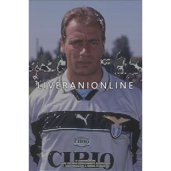 RETROSPETTIVA LUCA MARCHEGIANI CALCIATORE NELLA FOTO LUCA MARCHEGIANI CON LA MAGLIA DELLA LAZIO CALCIO AG ALDO LIVERANI SAS