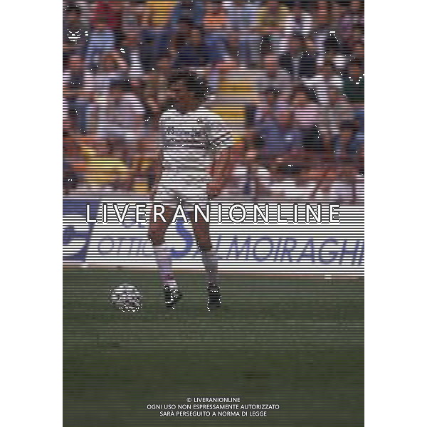RETROSPETTIVA PIETRO MARIANI CALCIATORE NELLA FOTO PIETRO MARIANI CON LA MAGLIA DEL BOLOGNA CALCIO AG ALDO LIVERANI SAS