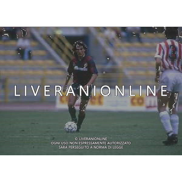 RETROSPETTIVA PIETRO MARIANI CALCIATORE NELLA FOTO PIETRO MARIANI CON LA MAGLIA DEL BOLOGNA CALCIO AG ALDO LIVERANI SAS