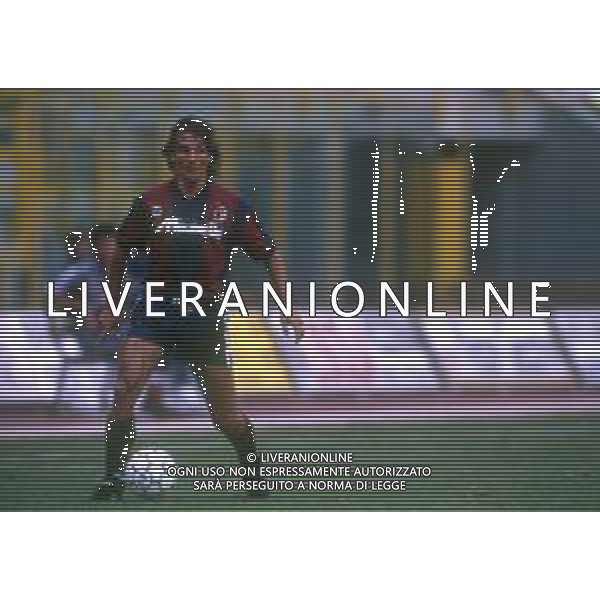 RETROSPETTIVA PIETRO MARIANI CALCIATORE NELLA FOTO PIETRO MARIANI CON LA MAGLIA DEL BOLOGNA CALCIO AG ALDO LIVERANI SAS