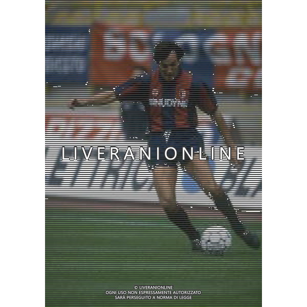 RETROSPETTIVA PIETRO MARIANI CALCIATORE NELLA FOTO PIETRO MARIANI CON LA MAGLIA DEL BOLOGNA CALCIO AG ALDO LIVERANI SAS