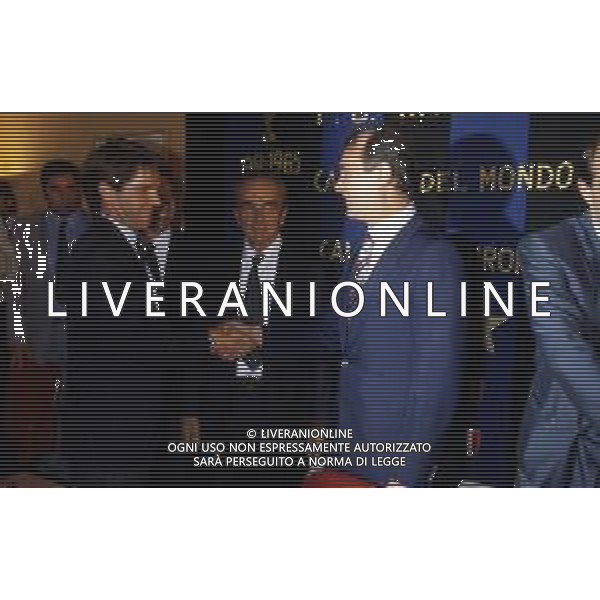 RETROSPETTIVA LUCIANO MARANGON CALCIATORE NELLAFOTO LUCIANO MARANGON CON LA MAGLIA DELL\'INTER 1985-1986 CON ERNESTO PELLEGRINI E GIUSEPPE PRISCO AG ALDO LIVERANI SAS