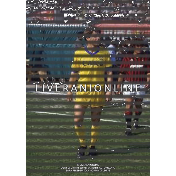 RETROSPETTIVA LUCIANO MARANGON CALCIATORE NELLAFOTO LUCIANO MARANGON CON LA MAGLIA DEL VERONA CALCIO AG ALDO LIVERANI SAS