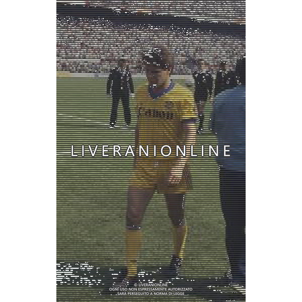 RETROSPETTIVA LUCIANO MARANGON CALCIATORE NELLAFOTO LUCIANO MARANGON CON LA MAGLIA DEL VERONA CALCIO AG ALDO LIVERANI SAS