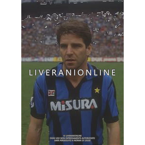 RETROSPETTIVA LUCIANO MARANGON CALCIATORE NELLAFOTO LUCIANO MARANGON CON LA MAGLIA DELL\'INTER 1985-1986 AG ALDO LIVERANI SAS