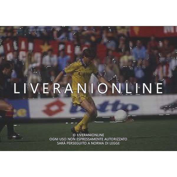 RETROSPETTIVA LUCIANO MARANGON CALCIATORE NELLAFOTO LUCIANO MARANGON CON LA MAGLIA DEL VERONA CALCIO AG ALDO LIVERANI SAS