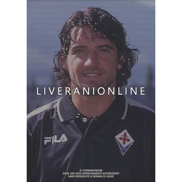 RETROSPETTIVA GIANMATTEO MAREGGINI CALCIATORE NELLA FOTO GIANMATTEO MAREGGINI CON LA MAGLIA DELLA FIORENTINA CALCIO AG ALDO LIVERANI SAS