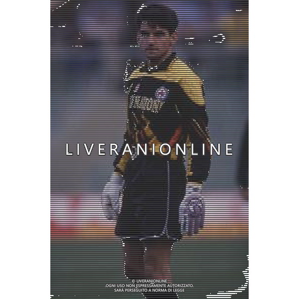 RETROSPETTIVA GIANMATTEO MAREGGINI CALCIATORE NELLA FOTO GIANMATTEO MAREGGINI CON LA MAGLIA DELLA FIORENTINA CALCIO AG ALDO LIVERANI SAS