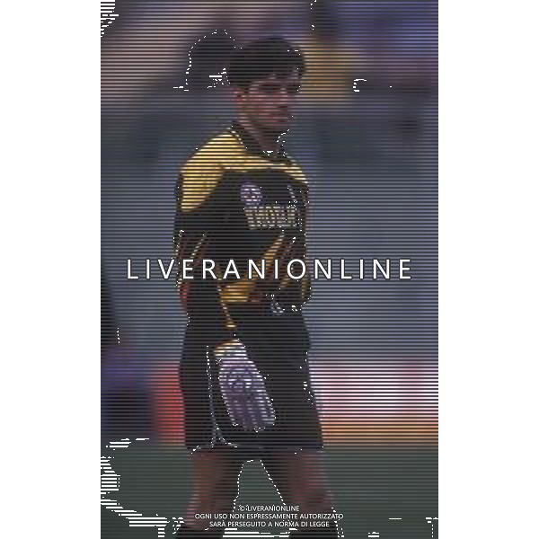 RETROSPETTIVA GIANMATTEO MAREGGINI CALCIATORE NELLA FOTO GIANMATTEO MAREGGINI CON LA MAGLIA DELLA FIORENTINA CALCIO AG ALDO LIVERANI SAS