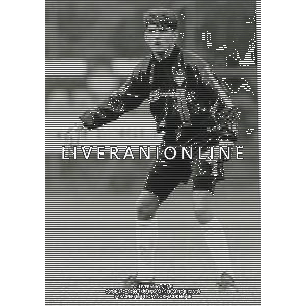 RETROSPETTIVA GIANMATTEO MAREGGINI CALCIATORE NELLA FOTO GIANMATTEO MAREGGINI CON LA MAGLIA DELLA FIORENTINA CALCIO AG ALDO LIVERANI SAS