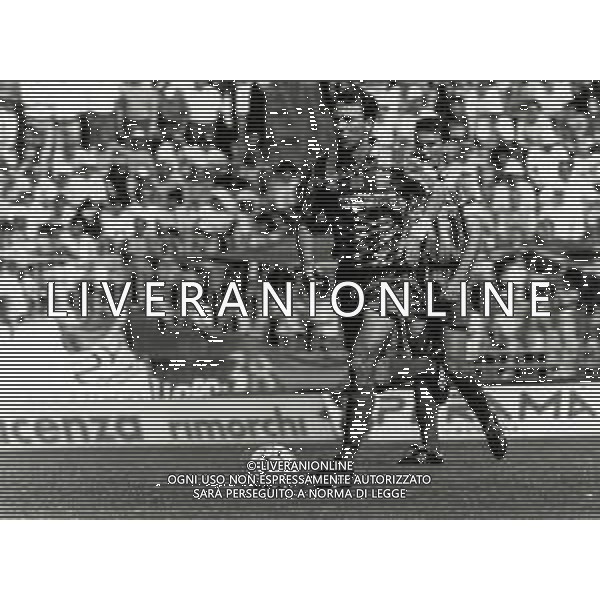RETROSPETTIVA MARCOLIN DARIO CALCIATORE NELLA FOTO DARIO MARCOLIN CON LA MAGLIA DELLA CREMONESE CALCIO AG ALDO LIVERANI SAS