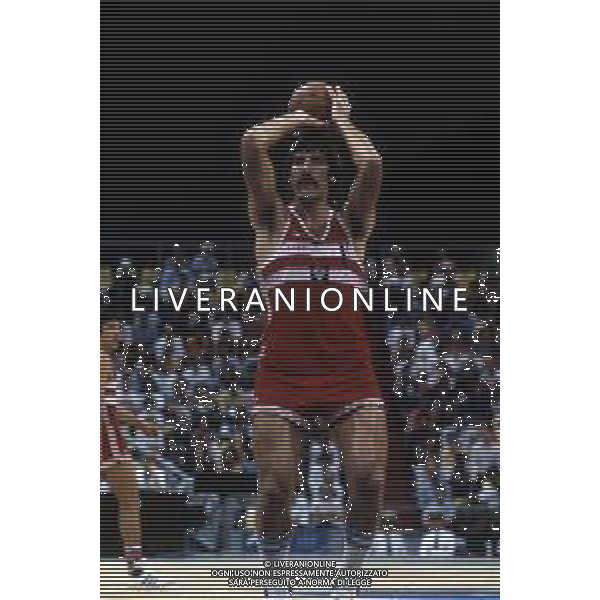 RETROSPETTIVA VLADIMIR TKACHENKO BASKET NELLA FOTO VLADIMIR TKACHENKO CONLA MAGLIA DELLA NAZIONALE DELLA RUSSIA AG ALDO LIVERANI SAS