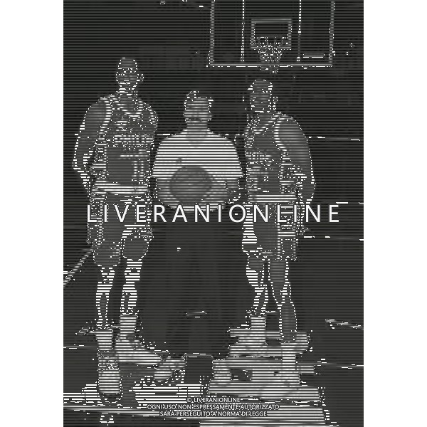RETROSPETTINA MC QUEEN COZEL BASKET NELLA FOTO MC QUEEN COZEL CON MIKE D\'ANTONI E JAY VINCENT AG ALDO LIVERANI SAS