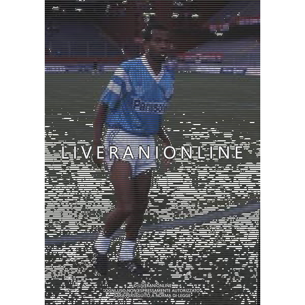 RETROSPETTIVA TIGANA JEAN CALCIATORE NELLA FOTO JEAN TIGANA CON LA MAGLIA DEL MARSIGLIA AG ALDO LIVERANI SAS