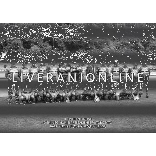 1988-1989 FORMAZIONE SAMPDORIA CALCIO NELLA FOTO LA FORMAZIONE DELLA SAMPDORIA CALCIO 1988-1989 CON VUJADIN BOSKOV E IL PRESIDENTE PAOLO MANTOVANI AG ALDO LIVERANI SAS