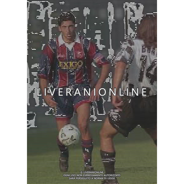 10-10-1999 ALZANO BERGAMO- CAMPIONATO DI CALCIO SERIE B ALZANO SALERNITANA 3-2 NELLA FOTO LUCA FUSCO AG ALDO LIVERANI SAS