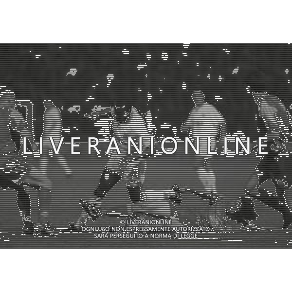 03-05-1995 PARMA FINALE DI ANDATA COPPA UEFA PARMA JUVENTUS 1-0 NELLA FOTO FAUSTINO ASRILLA E PAULO SOUSA AG ALDO LIVERANI SAS