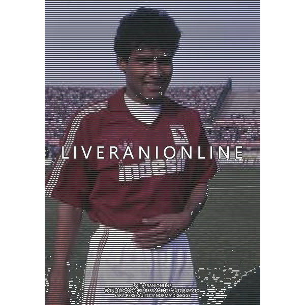 RETROSPETIVA LUIS MULLER CALCIATORE NELLA FOTO LUIS MULLER CON LA MAGLIA DEL TORINO CALCIO AG ALDO LIVERANI SAS