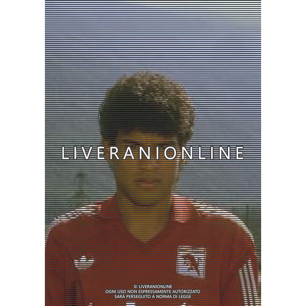 RETROSPETIVA LUIS MULLER CALCIATORE NELLA FOTO LUIS MULLER CON LA MAGLIA DEL TORINO CALCIO AG ALDO LIVERANI SAS