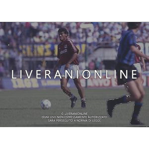 RETROSPETIVA LUIS MULLER CALCIATORE NELLA FOTO LUIS MULLER CON LA MAGLIA DEL TORINO CALCIO AG ALDO LIVERANI SAS