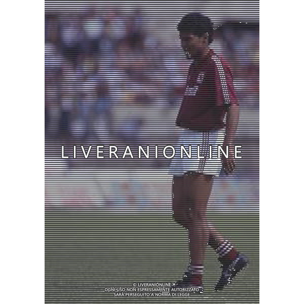 RETROSPETIVA LUIS MULLER CALCIATORE NELLA FOTO LUIS MULLER CON LA MAGLIA DEL TORINO CALCIO AG ALDO LIVERANI SAS