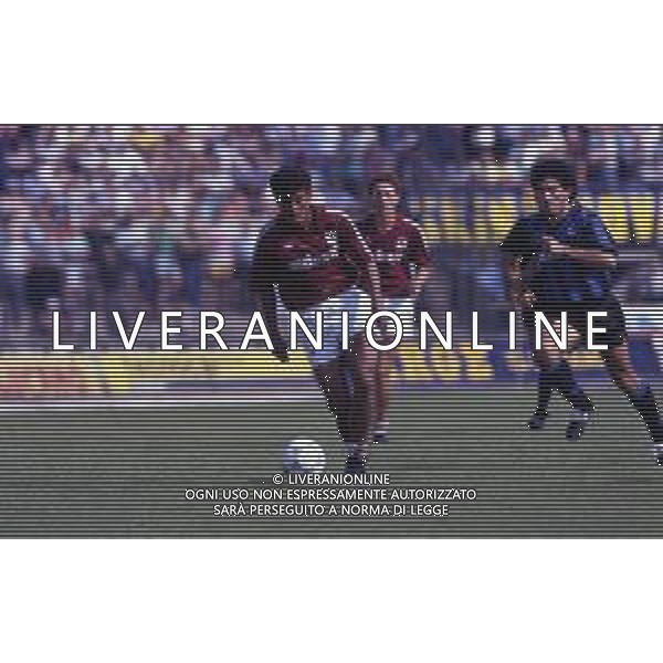 RETROSPETIVA LUIS MULLER CALCIATORE NELLA FOTO LUIS MULLER CON LA MAGLIA DEL TORINO CALCIO AG ALDO LIVERANI SAS