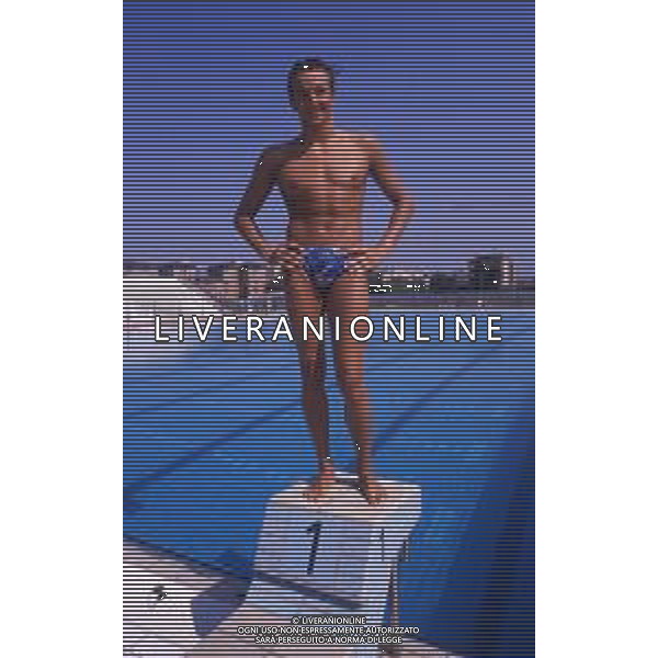 RETROSPETTIVA GIORGIO LAMBERTI NUOTO NELLA FOTO GIORGIO LAMBERTI AG ALDO LIVERANI SAS