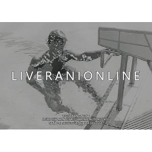 RETROSPETTIVA GIORGIO LAMBERTI NUOTO NELLA FOTO GIORGIO LAMBERTI AG ALDO LIVERANI SAS